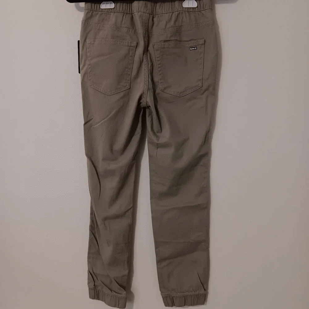 Hurley Boys Size M  True Chino Pants NWT $40 Drawstring Waist Elastic Ankle‎